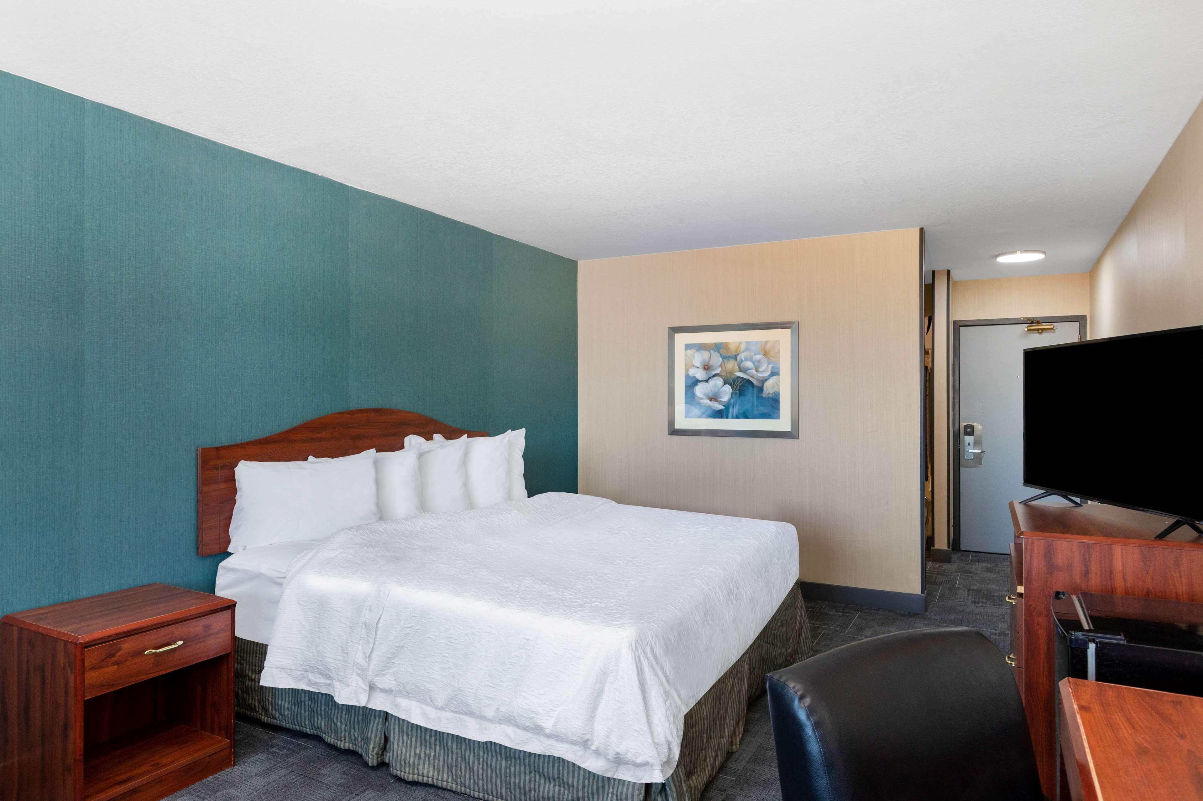 Howard Johnson By Wyndham Gillette Exterior foto