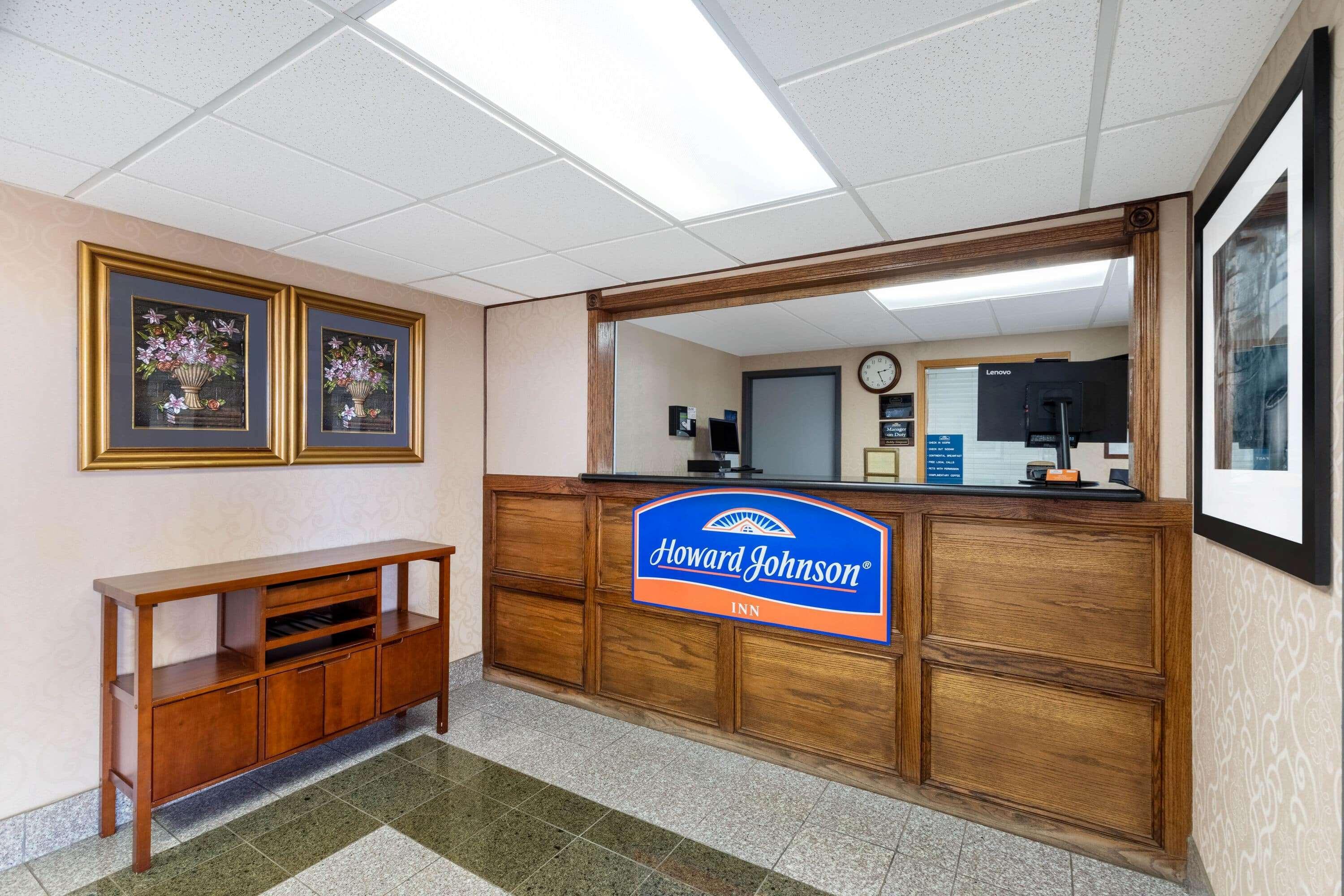 Howard Johnson By Wyndham Gillette Exterior foto
